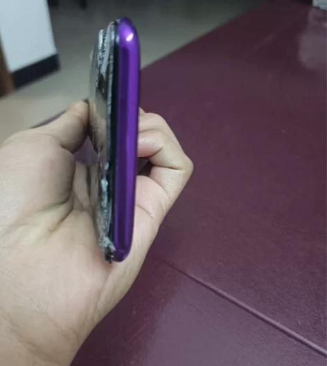 vivoz3x摔过，屏幕全裂，可讲价 感兴...