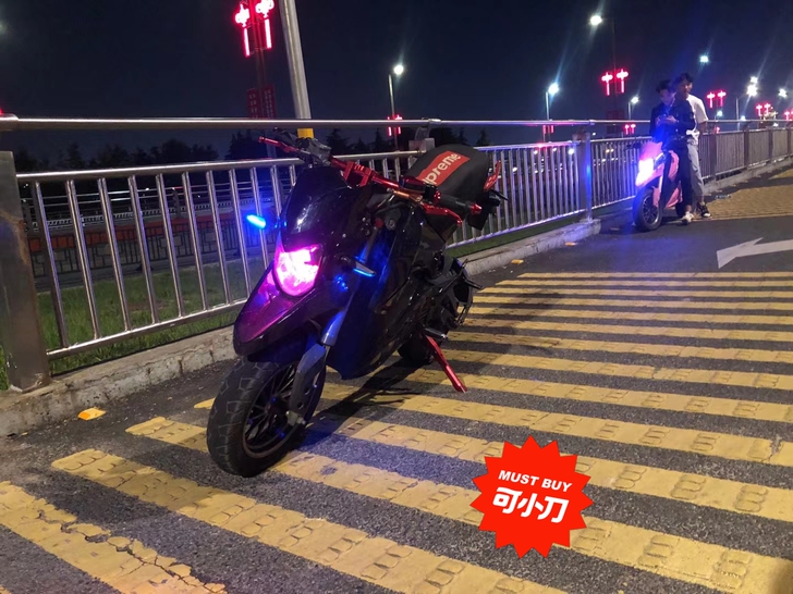 渐变色龙车壳，均速可以达到80公里以上，3...