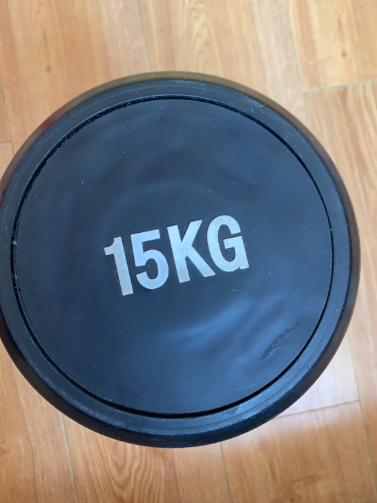 哑铃15kg一个，质量很好，限自提