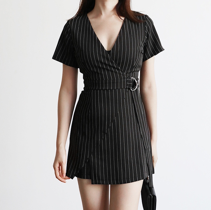 全新仅试穿 TANSSHOP不规则裙裤连体裤