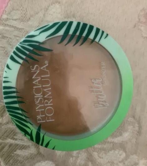 黄油修容只用了一点点,现在怀孕不用了,保质...