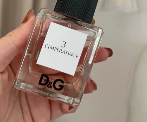 杜嘉班纳香水。范冰冰同款 感兴趣的话点“我...