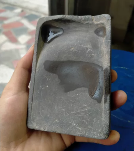 清代文人端砚，品相如图，石质一流，小磕皮，...