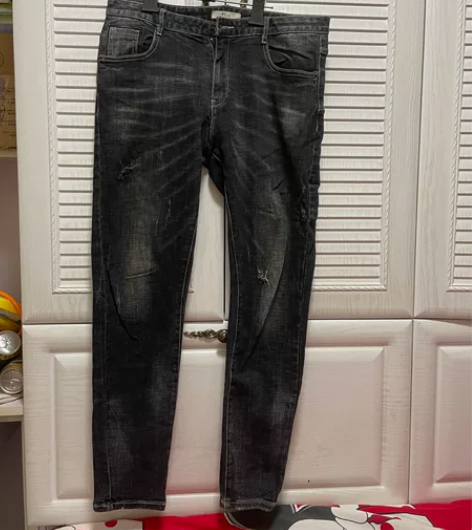 男款牛仔裤实拍，不退不换，33码，手工测量...