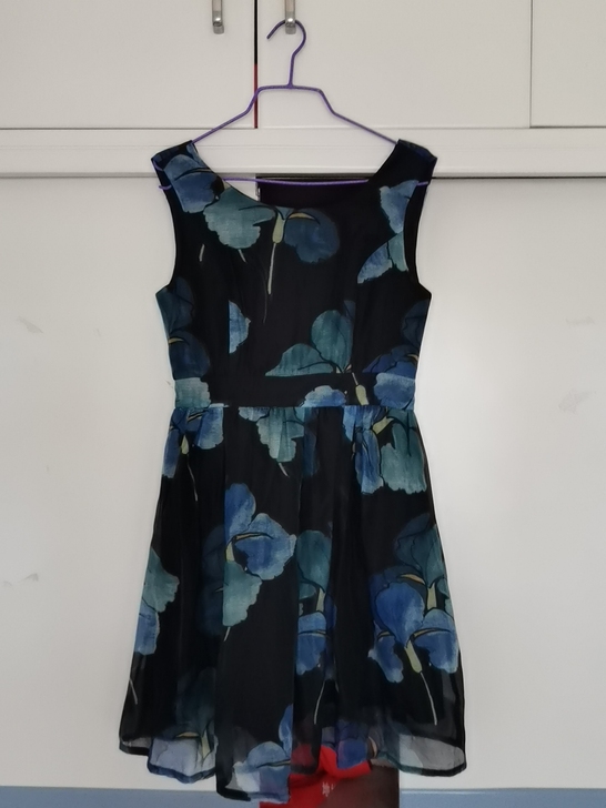 ZII小个子穿连衣裙S,适合95斤以下,九...