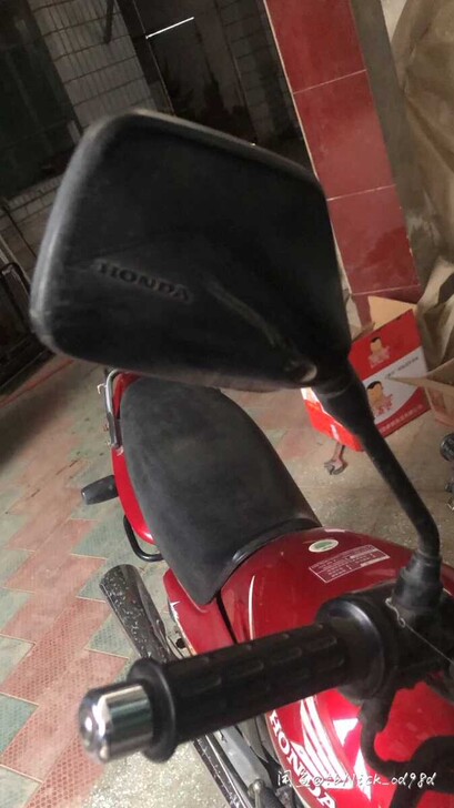 求购五羊本田锋芒摩托车，看好是锋芒，锋翼也...