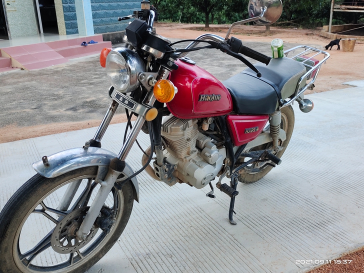 豪爵摩托车125－8，才跑34000公里