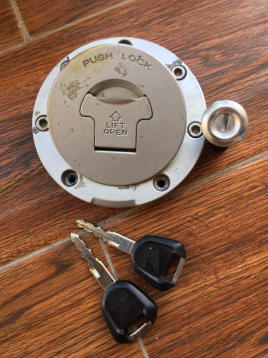 本田cb190r、cbr190油箱锁、座椅...