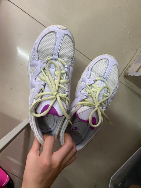 nike 运动鞋 可洗