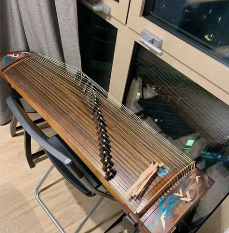 【全新古筝特价处理】琴行不做了（全新包邮）...