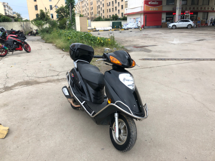 到货豪爵宇钻踏板一台，发动机安静，精品车况...