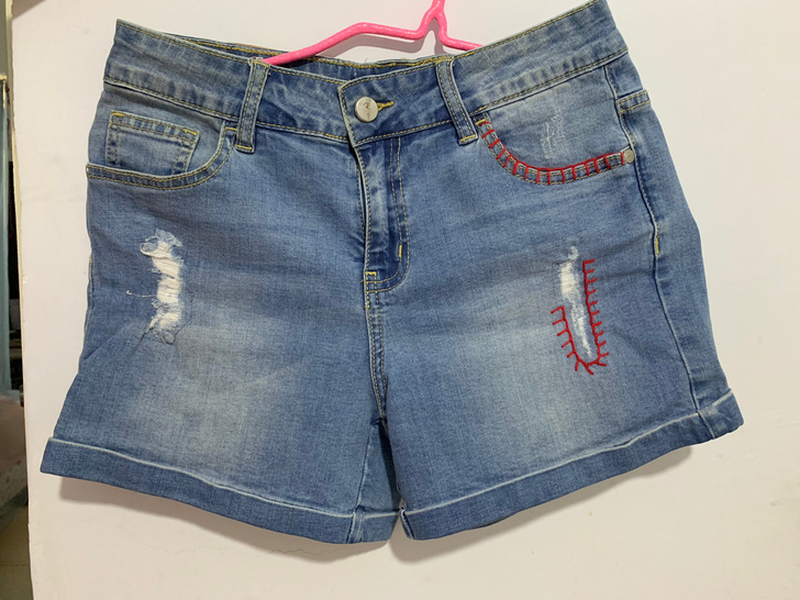 全新未穿m码牛仔短裤