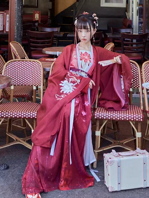 正 十三余 小豆蔻儿 [温姬]红色刺绣广袖...