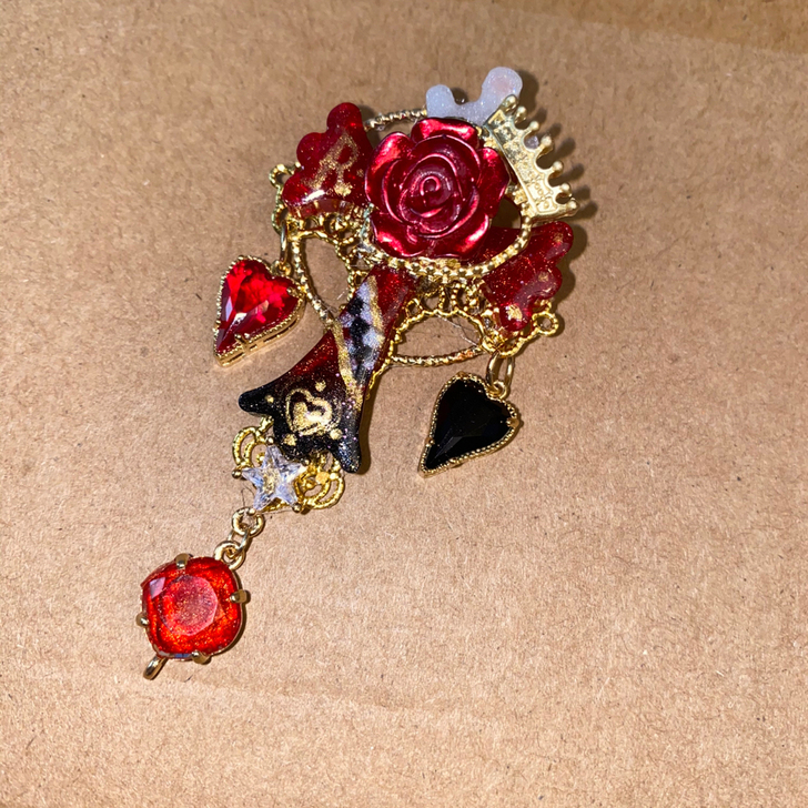 扭曲仙境同人手作胸针定制展示欢迎妈咪来定制...