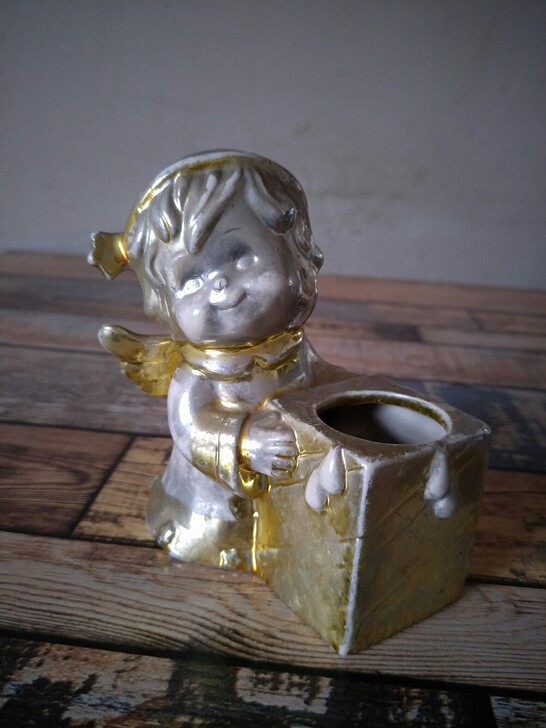 1.八十年代老瓷笔筒,厚重品相如图,高12...