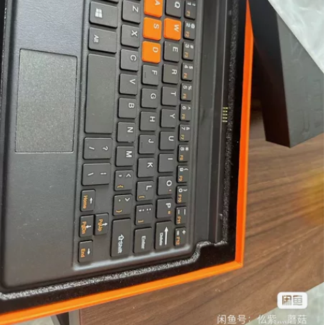 基本全新壹号本，买完只旅游用过一次，全新磁...