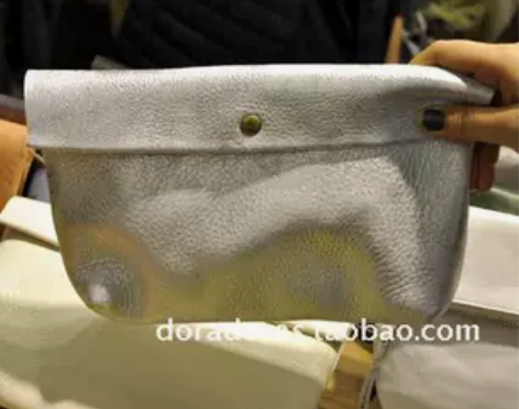 韩国正品代购 真皮纯色翻盖手拿包夜店蹦迪包...