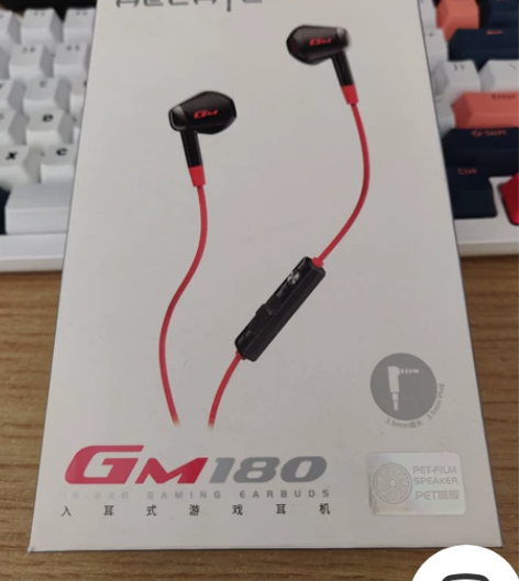 出漫步者入耳式耳机 朋友送的,就拆开试听过...