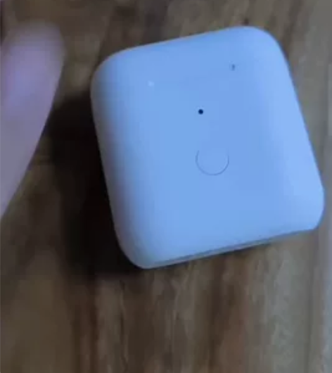 QCY T8蓝牙耳机，机舱加双耳一套，9成...