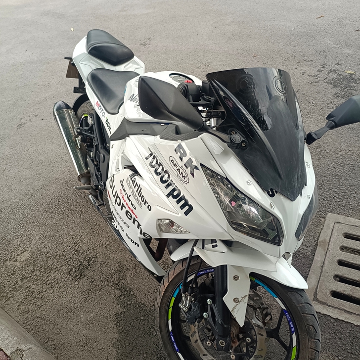 小忍者250单缸，全套定制版花，手续齐全，...