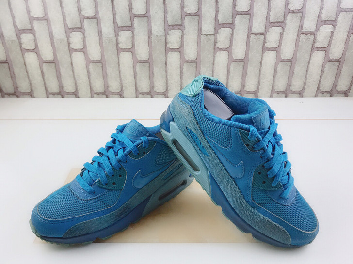 38码，耐克女款跑鞋