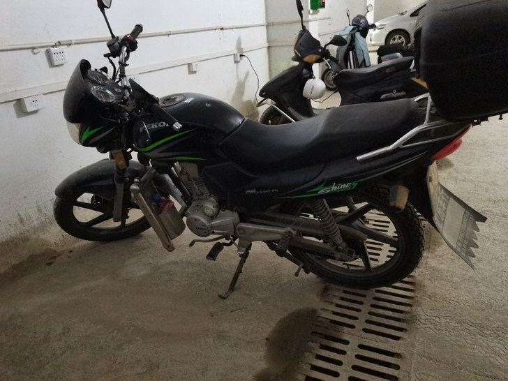飞肯摩托车，平时上下班为主，现买新车，故对...