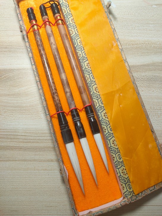 藏有一套3支80代汝阳刘菊花牌长锋老毛笔 ...