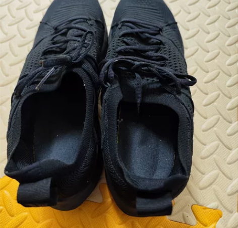 李宁男士运动鞋44码 感兴趣的话点“我想要...