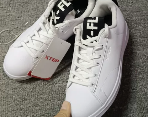 特步女鞋，码数36 板鞋，休闲鞋，运动鞋 ...