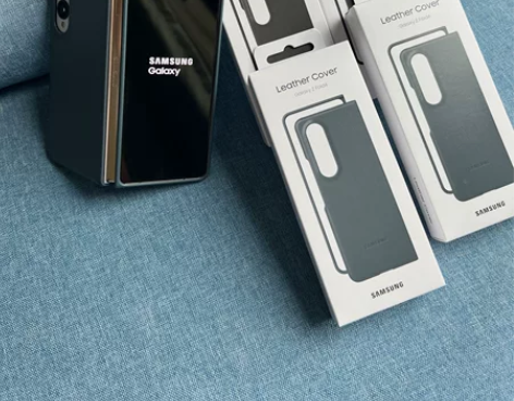 三星 Fold4 真皮皮革保护壳，全新未拆...