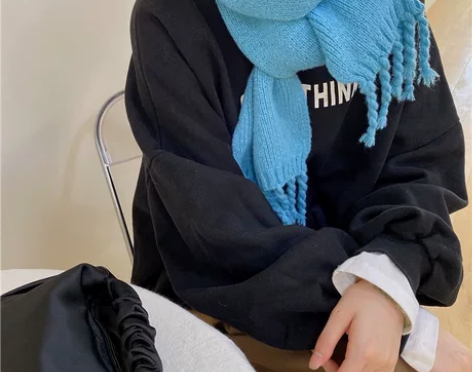 【全新】围巾针织韩版单色加厚窄长围脖保暖纯...