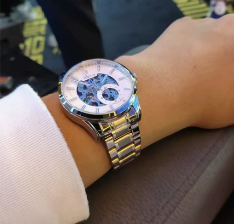 机械手表，低价出看上的私聊 感兴趣的话点“...