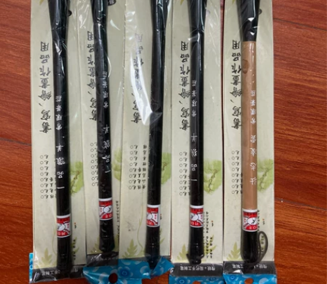 全新一品毛笔.一只35全新 感兴趣的话点“...