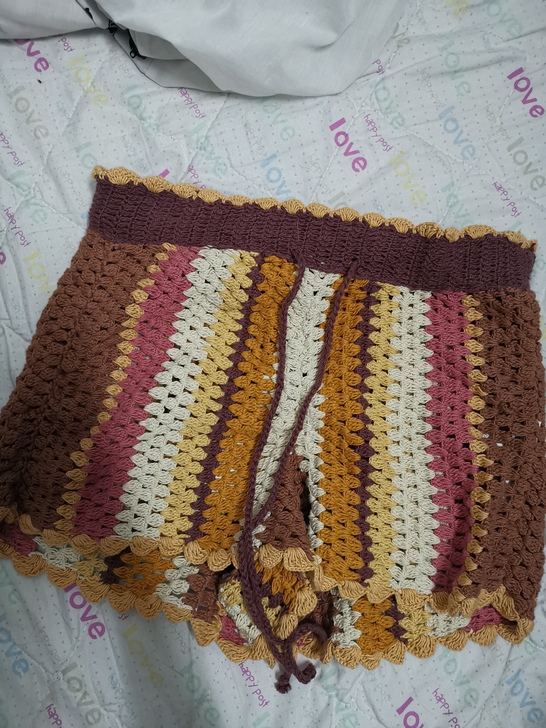 zara名族风度假风短裤 码数s 全新如图...