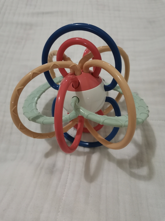 曼哈顿球，小朋友不是很喜欢，5元，满60非...