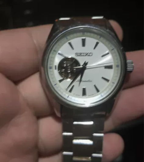 精工手表买了一年多手表序列号在 保证真品可...