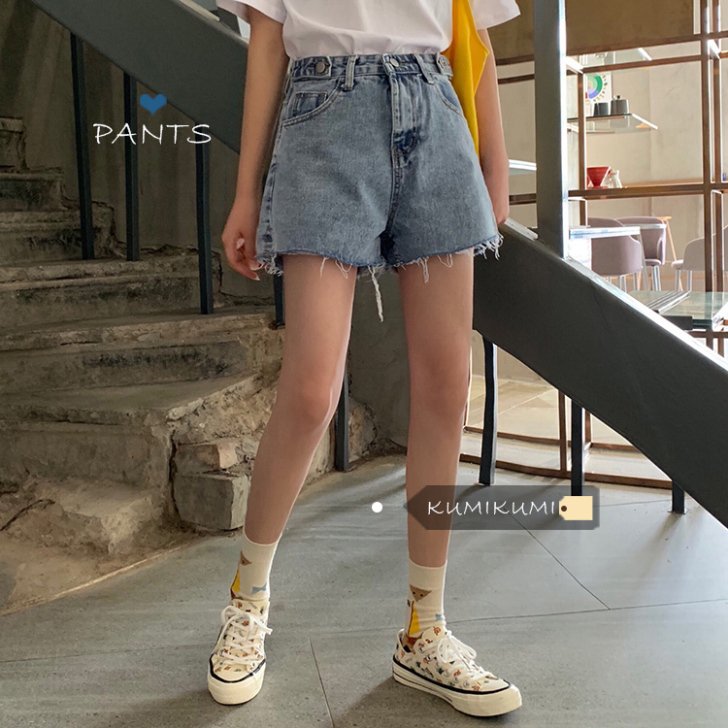 牛仔裤，百搭怎么搭都好看，低价转，喜欢就拍