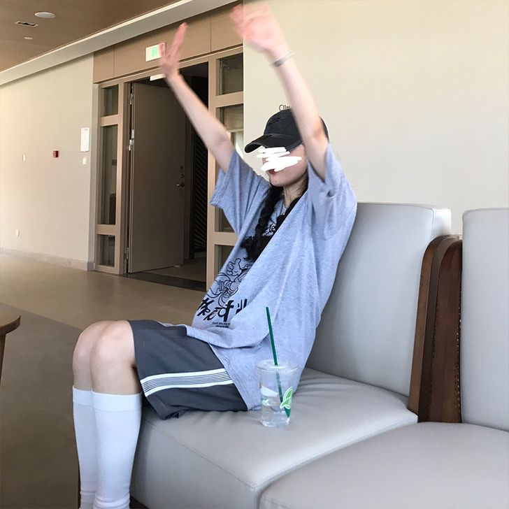 东日是个卷毛 西装料休闲运动短裤女2021...