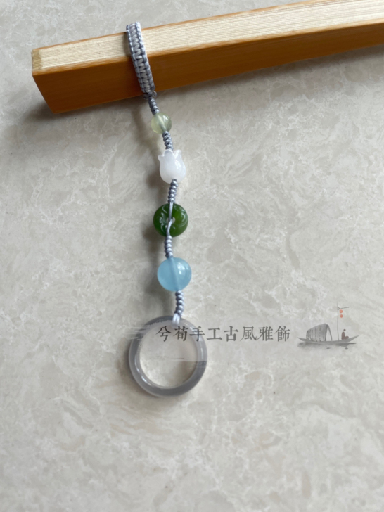 兮荀 原创设计 纯手工古风雅饰 扇箍 压襟##amp;mdash;##amp;mdash;海尘。 兮荀 原创设计 纯手工古风雅饰 扇箍 压襟##amp;mdash;##amp;mdash;海尘。