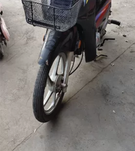 新大洲夲田100摩托车,买了电动车,骑不到...