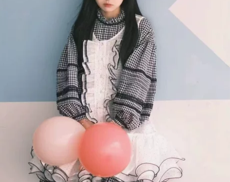 Narrator原创设计黑白植绒波点蕾丝花...