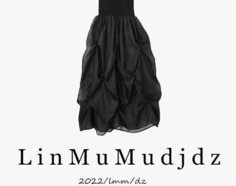 黑色吊带连衣裙女设计感小众夏季2022年新...