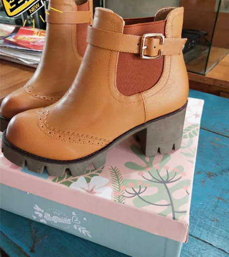 转卖 真皮37码标准码鞋子。买来发现没有适...