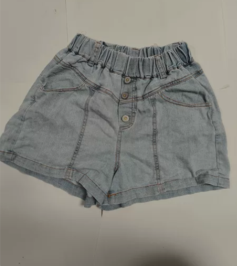 140码牛仔短裤 感兴趣的话点“我想要”和...