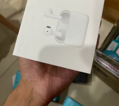 荣耀耳机拆封特价 感兴趣的话点“我想要”和...