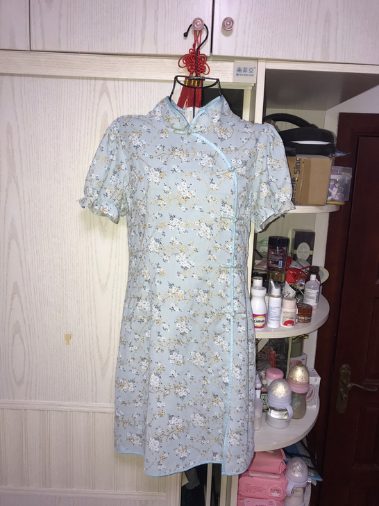 刺绣旗袍，大码，基本全新，很显气质