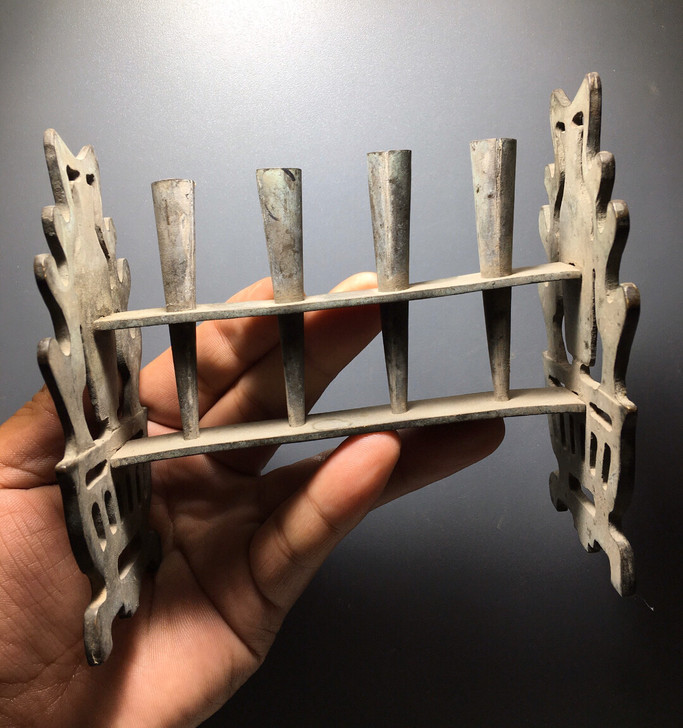 清代文房毛笔插造型独特，两边花篮形，长12...