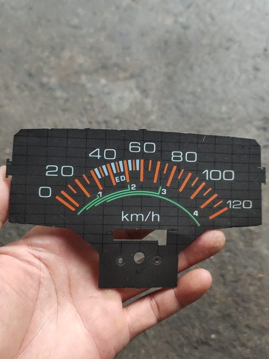 本田鹰仔原装咪表码数件，适合翻新用。成色漂...