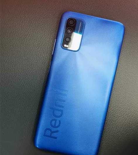 红米低价出600 感兴趣的话点“我想要”和...