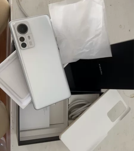 小米12spro，白色，12+256，箱说...